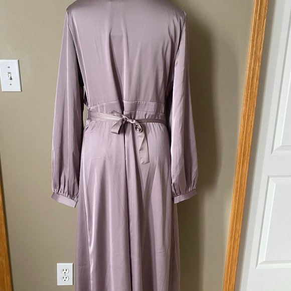 TFNC Tall bridesmaid satin long sleeve wrap front midi dress - Picture 3 of 5